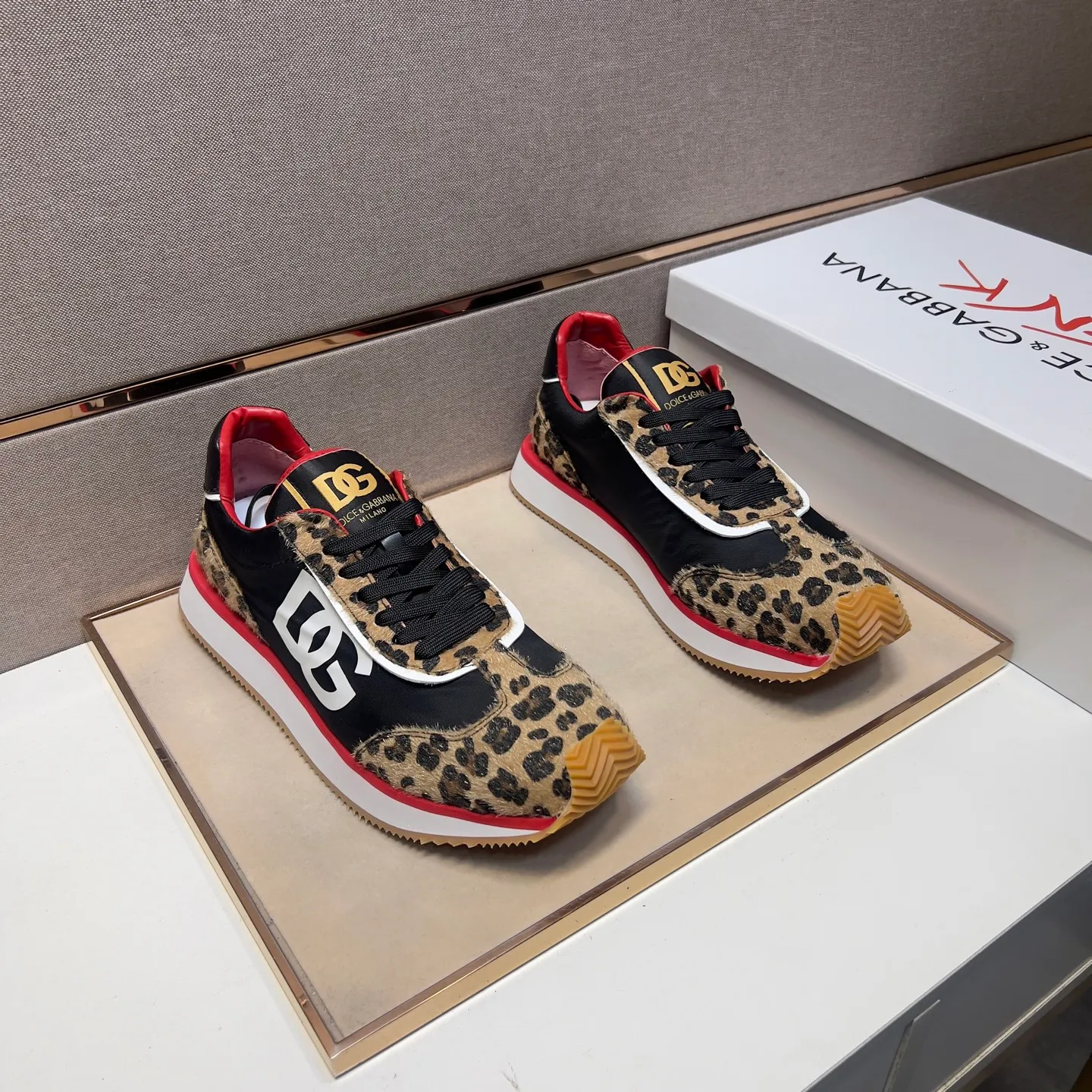 Men's men's shoes 💰pp462 [DG～] Men's casual shoes 2025z cabinet sales simultaneously 🔶Size: 38-44#️⃣ 🔷1 color🔜The upper is made of multi-material splicing➕Genuine leather lining, comfortable and breathable, sole: original comfortable, wear-resistant and non-slip outsole, ⚠️Real thing📱Photographed🎬The real thing is better📢📢📢